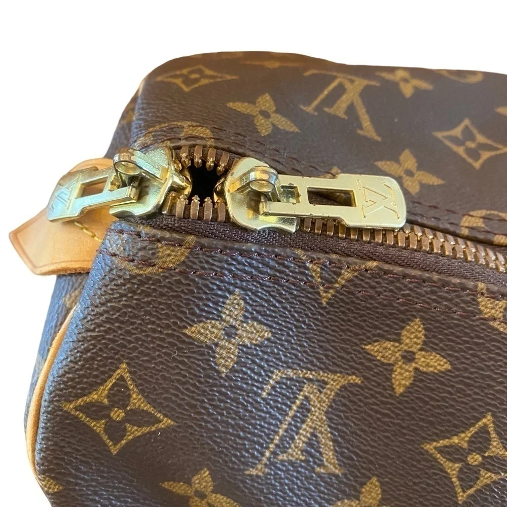 Louis Vuitton Keepall 50 Monogram - Picture 10 of 14